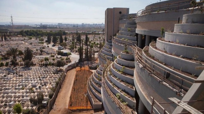 Вертикальные кладбища — новый мировой тренд