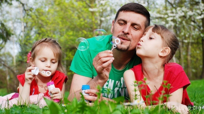 Израильские дети — это заговор против человечества)