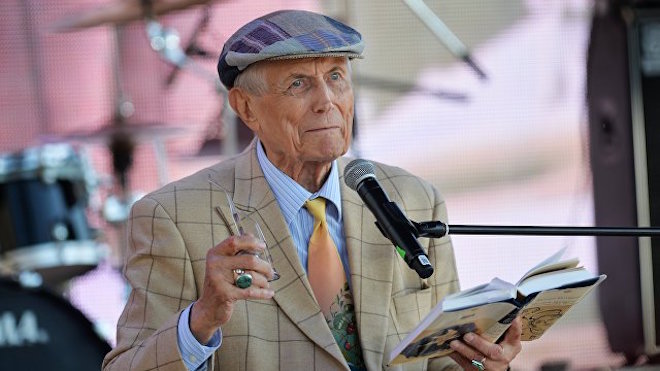 10 цитат из стихотворений Евгения Евтушенко