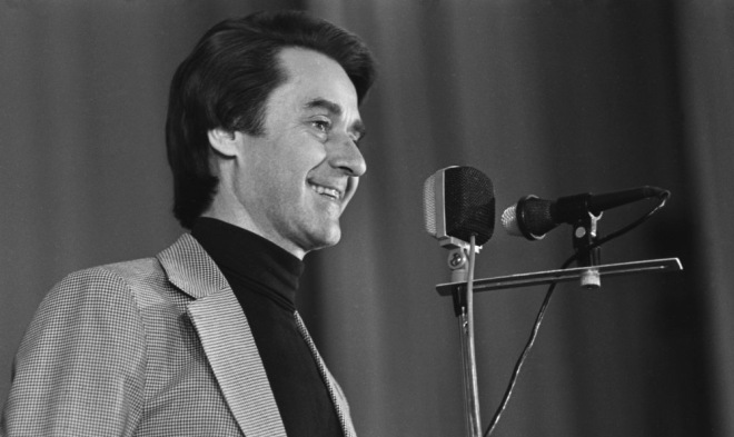 10 цитат из стихотворений Андрея Дементьева