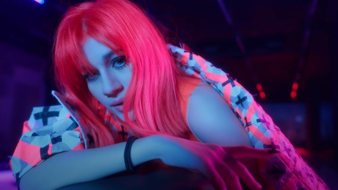 17-летняя израильтянка с песней в стиле K-Pop покорила мир