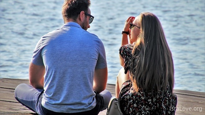 Почему евреи всё время отвечают вопросом?