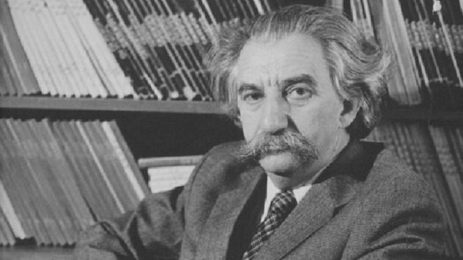 Юрий Лотман — академик, популяризатор науки, писатель и телеведущий