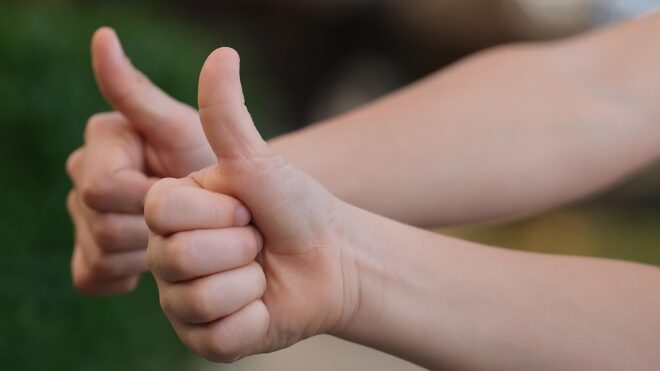 Эцба: значение и использование слова אצבע в иврите