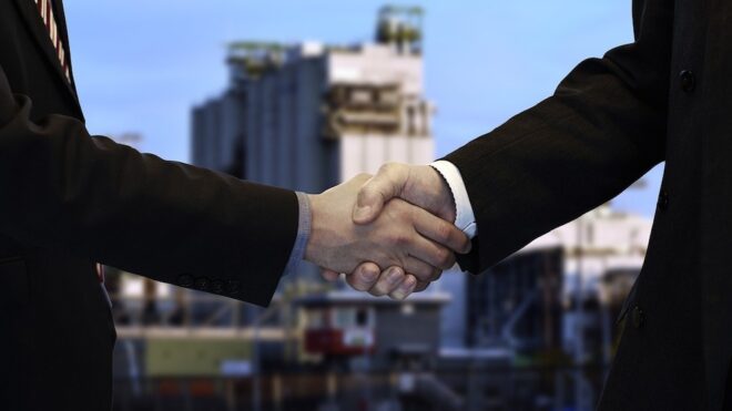 С какими соседними и (или) мусульманскими странами есть мирный договор с Израилем