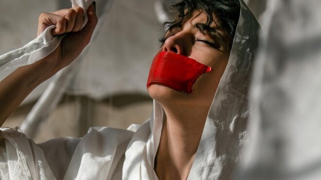 Если бы существовала Нобелевская премия за ложь и мошенничество, Иран получал бы её каждый год